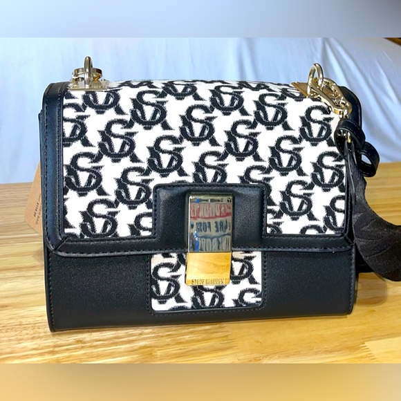 Steve Madden Handbags - NWT Steve Madden Shoulder Bag